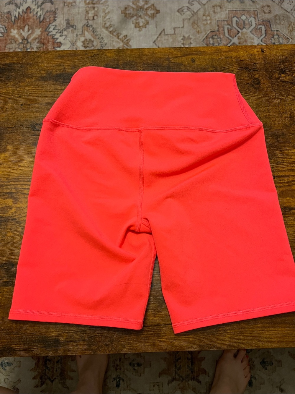 ALO Yoga Women’s Neon Pink High-Waist Bike Shorts - Picture 4 of 4